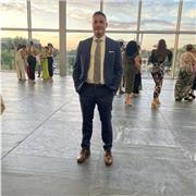 Profesor de asignaturas de comercio y marketing y gestión administrativa